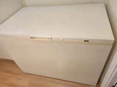 Congélateur horizontal avec éclairage intérieur, View more