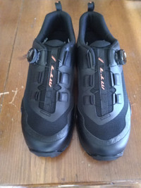 shimano mt7 mtb spd shoes BNIB