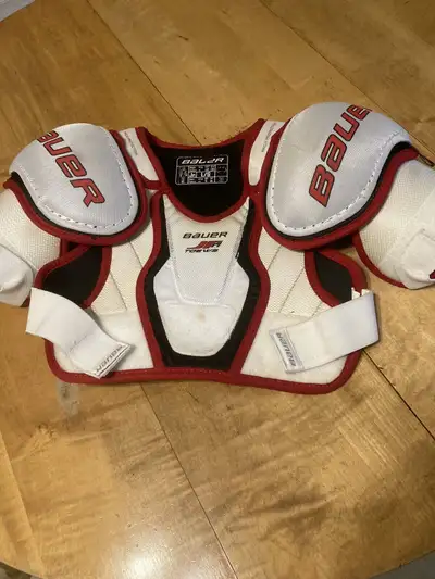 Bauer JT19 Torres chest protector.