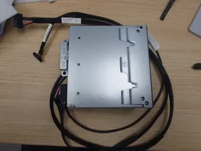 HP 724865-B21 DL380 Gen9 Universal Media Bay (25041709)