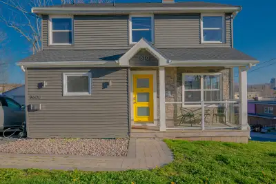 2 bedroom 1 bath FULLY FURNISHED for rent