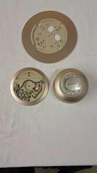 Low voltage thermostat 