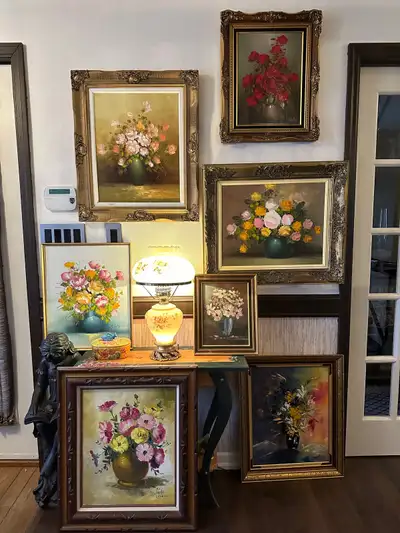 GORGEOUS COLLECTION OF VINTAGE SIGNED REALL PAINTING IN CANVAS, View more