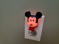 Vintage 1970's Walt Disney MICKEY MOUSE Plug In  Night Light