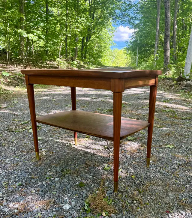Walnut not Teak Mid Century Modern Sidetable Coffee Table  in Coffee Tables in Oshawa / Durham Region - Image 6