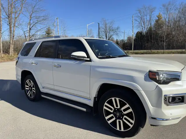 2020 Toyota 4Runner Limited – 7 Seater – Excellent Condition in Cars & Trucks in Cambridge - Image 7