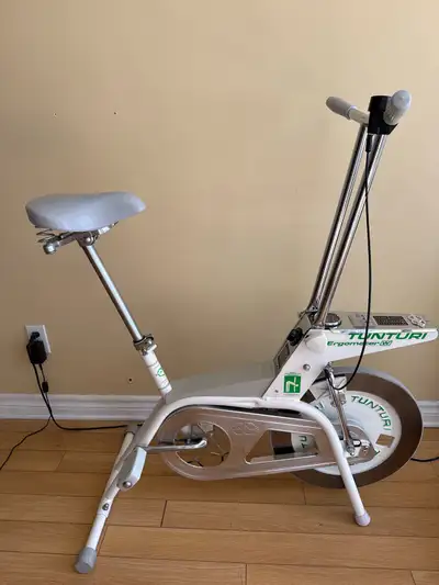 Vélo TUNTURI en très bonne état, View more