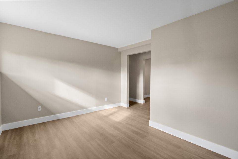 LOVELY 2 BEDROOM BASEMENT APARTMENT - RENTED 3