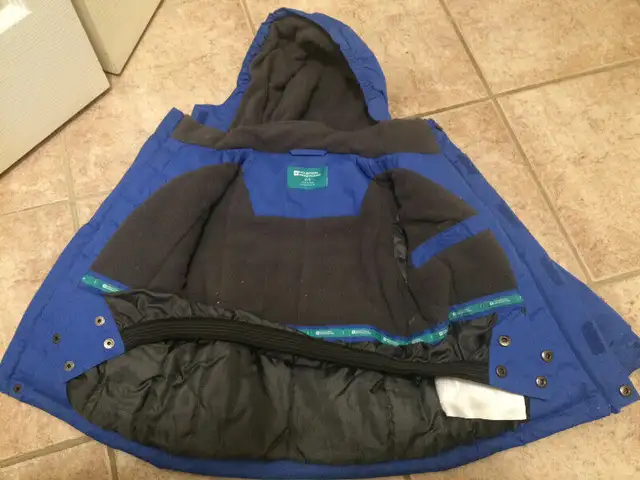 Winter coat in Clothing - 2T in Kitchener / Waterloo - Image 4