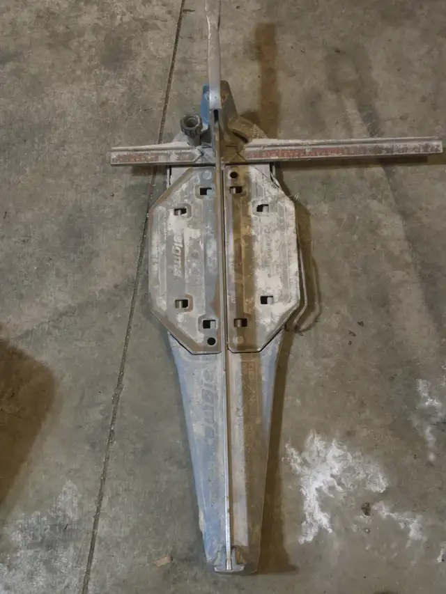 SIGMA TILE CUTTER in Hand Tools in Barrie - Image 2