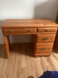 Sturdy wooden desk in good condition