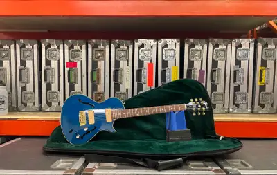 Gibson Blueshawk, View more