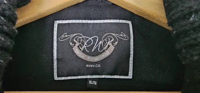 Women's Winter Coat - RW&CO - Size XL in Women's - Tops & Outerwear in Kitchener / Waterloo - Image 3