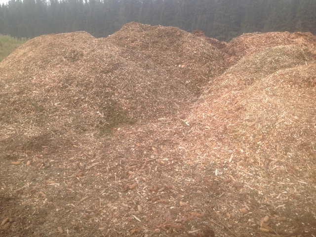 Tree mulch for gardens - truckload  in Plants, Fertilizer & Soil in Calgary