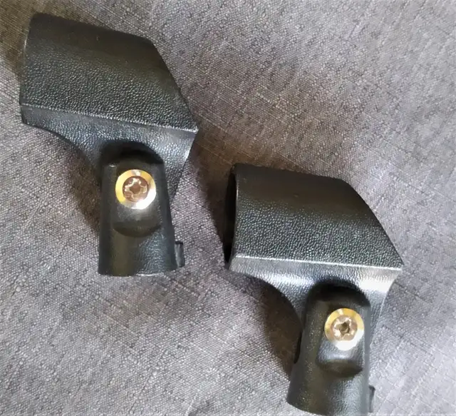 2 Microphone Holders for Handheld Microphones /European versions in Pro Audio & Recording Equipment in City of Toronto - Image 4