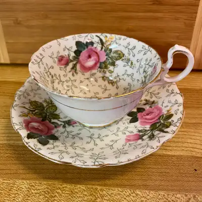 Vintage Aynsley Fine China Tea Cup & Saucer Set