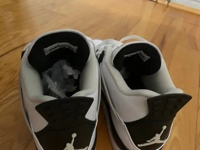 Jordan 4 military black in Men's Shoes in Kitchener / Waterloo - Image 5