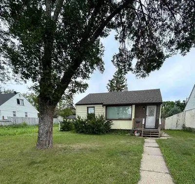 Room for Rent – Pet-Friendly, Near NAIT (Available Au