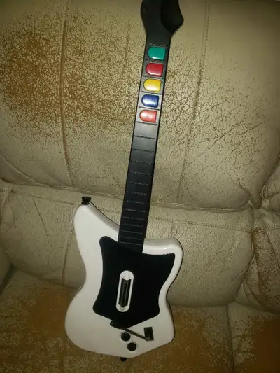 Guitar Hero Wireless Guitar PS2, View more