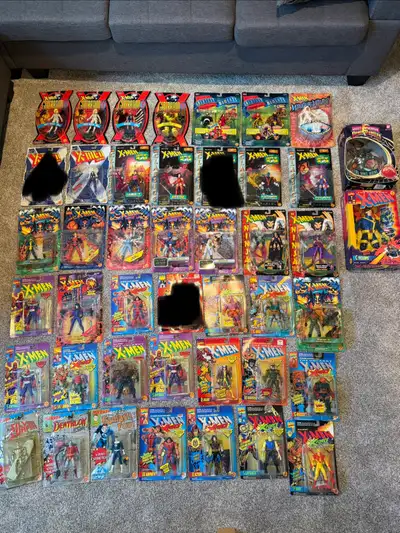 Massive toy collection for sale. I have Toybiz xmen, Kenner DC, Kenner Star Wars, McFarlane/spawn an...