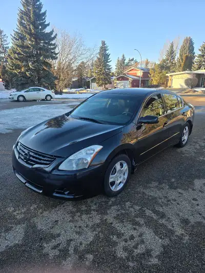 Serious buyer only please, great running condition no issues has all season tires and a new battery...