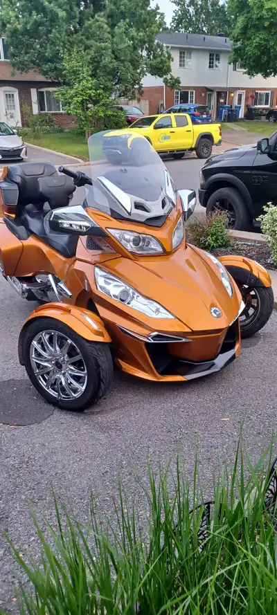 2014 CAN-AM Spyder RT LTD, SE6, 6 Vitesses, Semi-automatique, 59 000 km, Cognac/Chrome, GPS, Connexi...