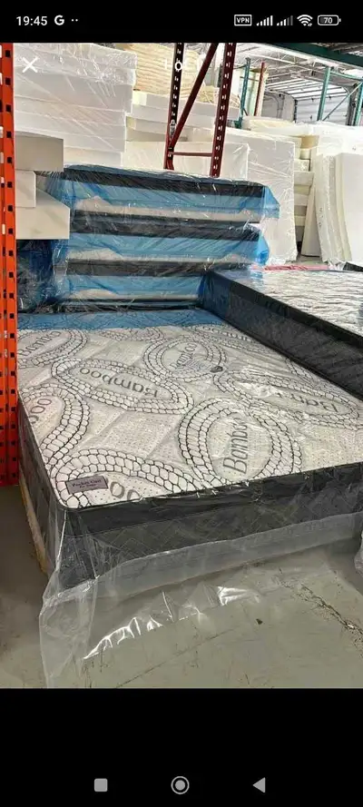 Matelas Queen disponible à la vente , View more