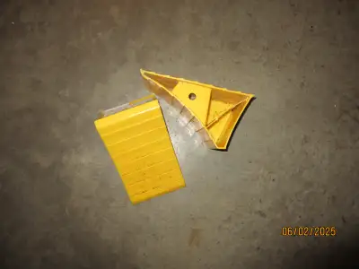 4 Wheel Chocks