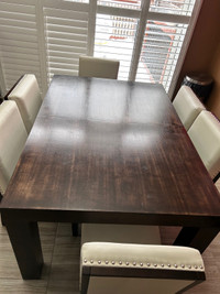 Dinning table for 6 people 