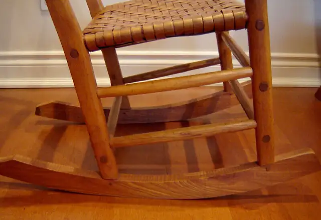 Rare Primitive Quebec Rocker with Woven Bark Seat - Early 1800's in Arts & Collectibles in City of Toronto - Image 6