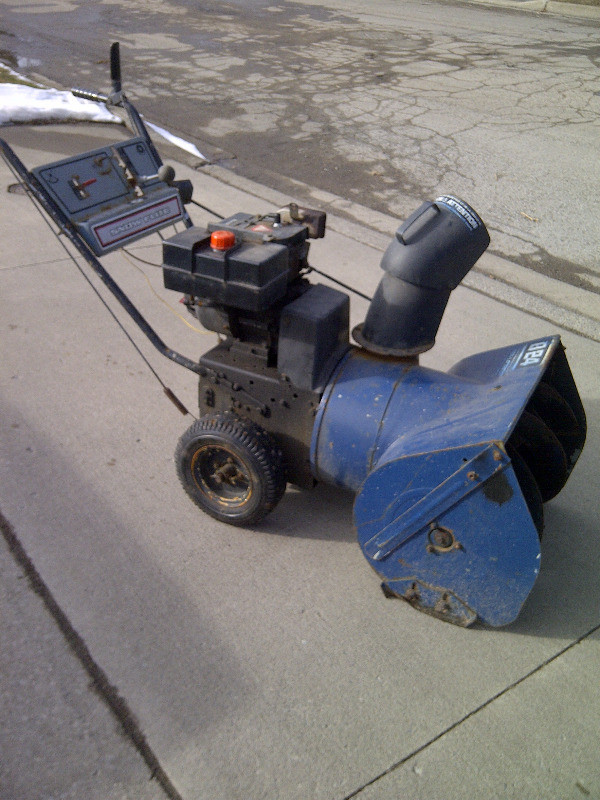 Heavy Duty Snowblower in Snowblowers in St. Catharines