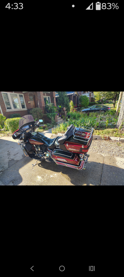 1995 Harley Davidson. See safety pic for date of last safety etc. New battery . Needs to o go. Takin...