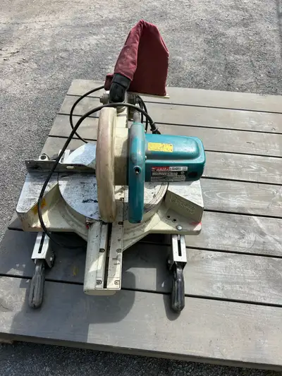 Makita ls1011 fonctionne bien vendu avec attache pour support King