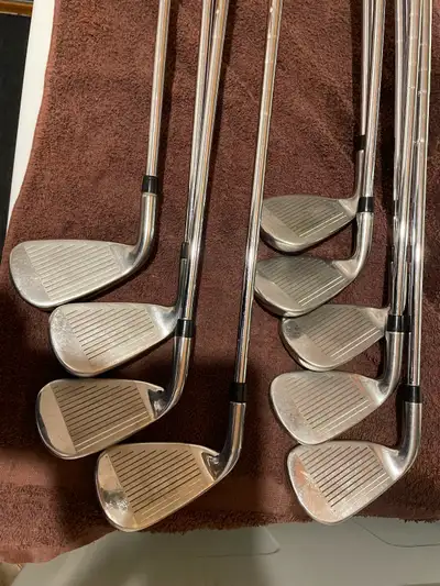 Callaway Rogue X irons set 4/G RH, View more