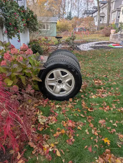 Selling 4 Bridgestone Blizzak WS90 Winter Tires on Rims: 225/65/R17. There's less than 13,000 km on...