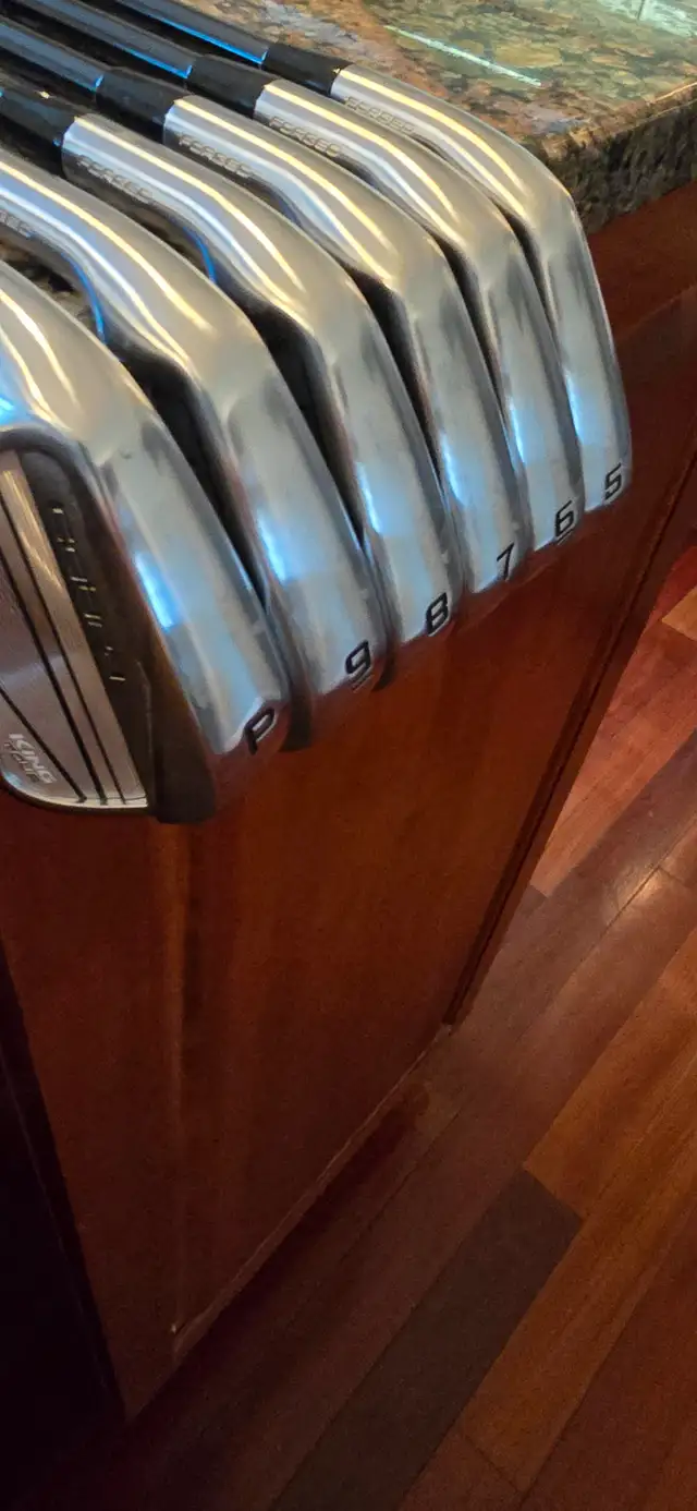 NEW Price Cobra King Tour Irons for sale - LH in Golf in Bedford - Image 3