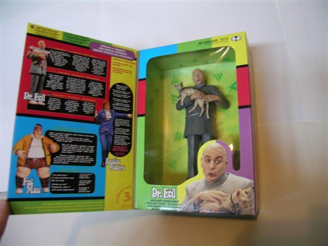 Austin Powers Mini Me  Vanessa Kensington new in Toys & Games in Kitchener / Waterloo - Image 2