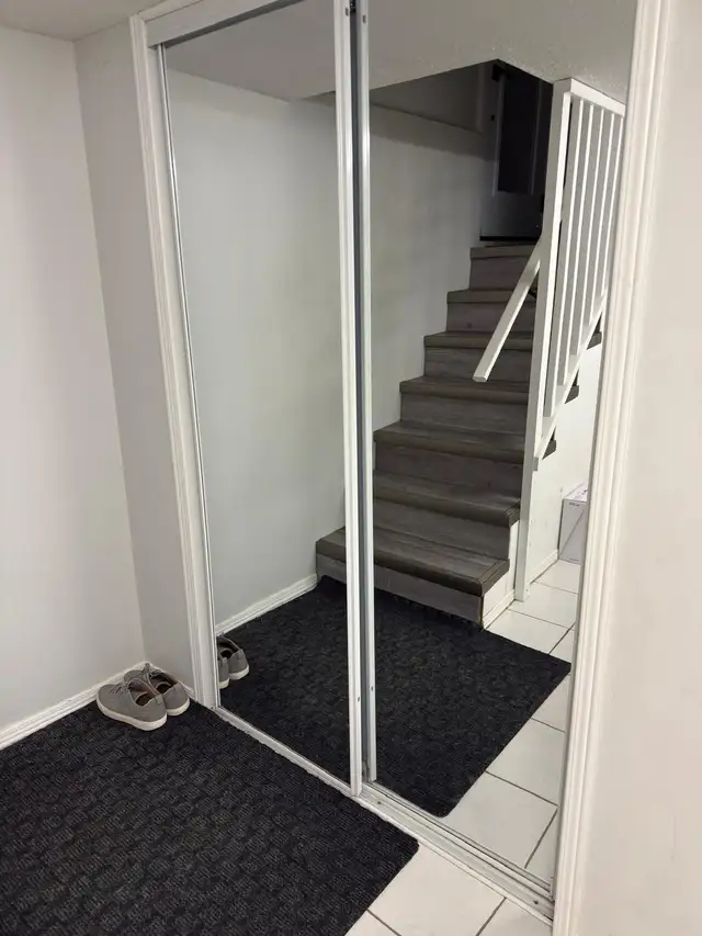 room for rent in Room Rentals & Roommates in City of Toronto - Image 3