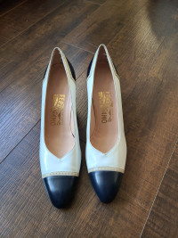 Vintage Salvatore Ferragamo Heels sz 8