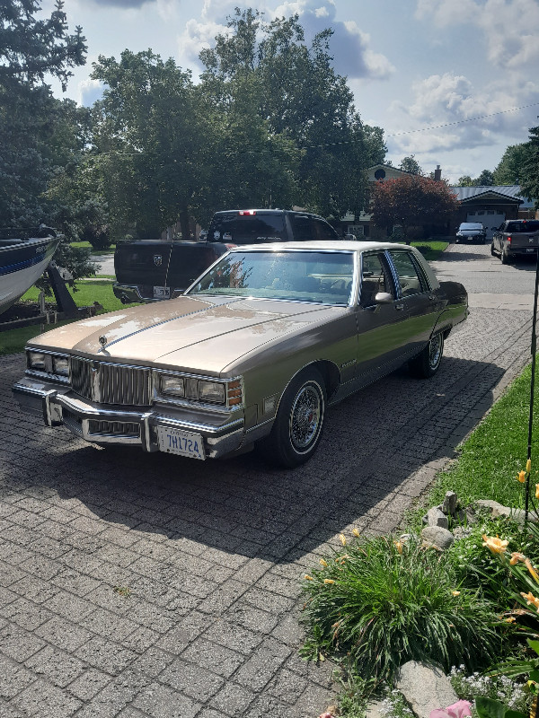 1981 Pontiac Parisienne Brougham in Classic Cars in St. Catharines