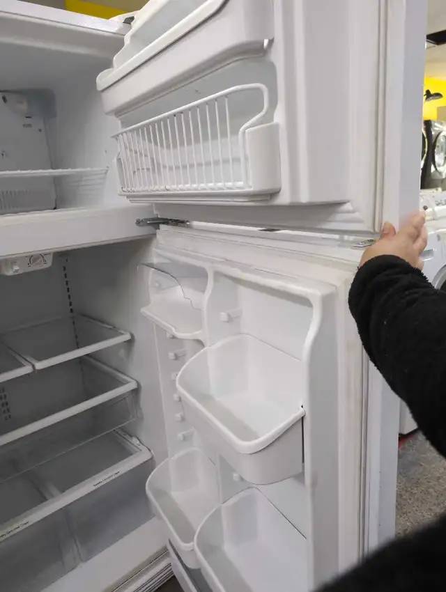 frigo kenmore in Refrigerators in City of Montréal - Image 6
