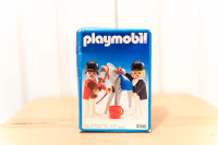 BRAND NEW - Playmobil 3305 - Horse and Riders