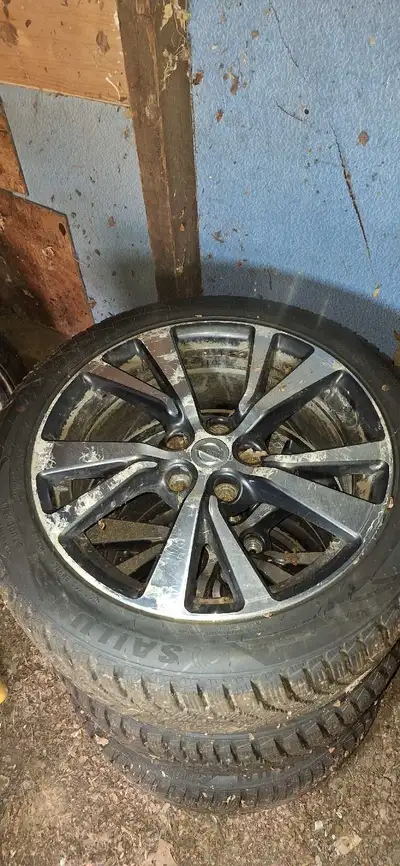Only used for a month. Still like new. On nissan rims
