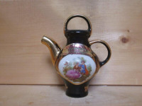 Grand Giffard Collector Teapot
