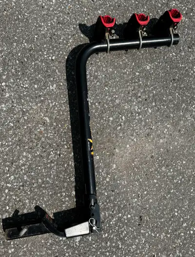 Swagman 3-bike rack with 2” receiver. Comes with key for tilt lock. 2 inch receiver is removable to...