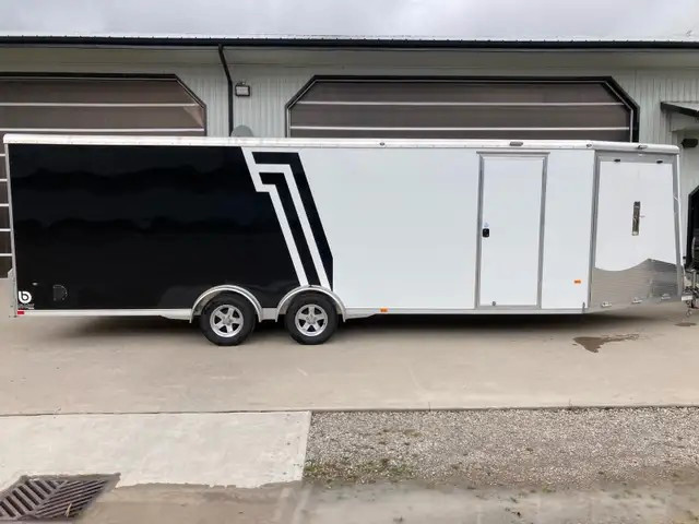 2022 Aluminum 7.5’x29’Snowmobile Trailer/toy hauler/extra height in Snowmobiles Parts, Trailers & Accessories in Grand Bend - Image 2