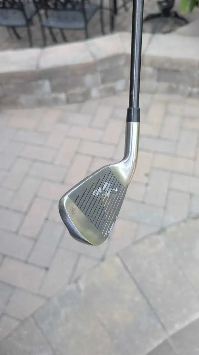 Wilson ProStaff OS Super4 Iron Golf Club- right handed  in Golf in Oshawa / Durham Region - Image 3