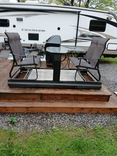 Clé en main.Roulotte Cruiser Crossroad RV 29 pieds 2012. Set-Up complet.Situé au camping Panoramique...