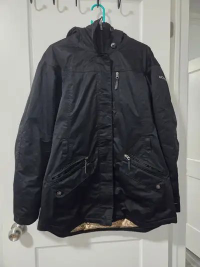 Good-quality Columbia winter jacket in Size L. In good condition with no complaints or issues. Selli...