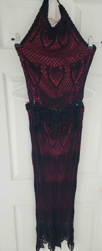 Womens 2 Piece Beaded Halter Dress Top and Skirt, Red and Black in Women's - Dresses & Skirts in Markham / York Region - Image 3